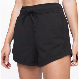 Lululemon inner glow shorts